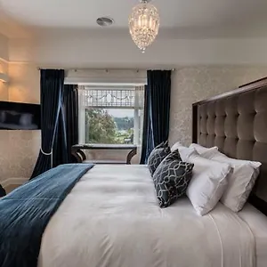 Hackthorne Gardens Luxury Hotel